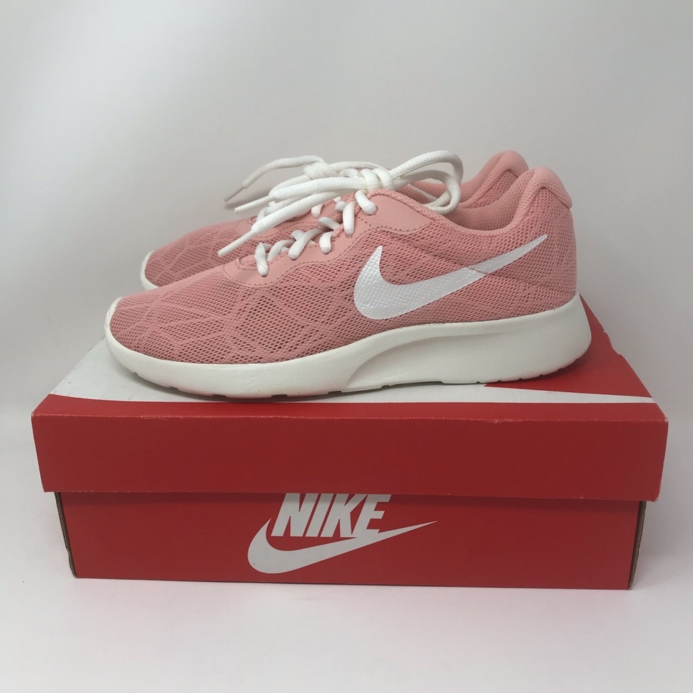 Nike Pink Running Sneakers Trainers Sz 6.5 NEW NIB